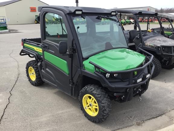Image of John Deere XUV 835M Primary image