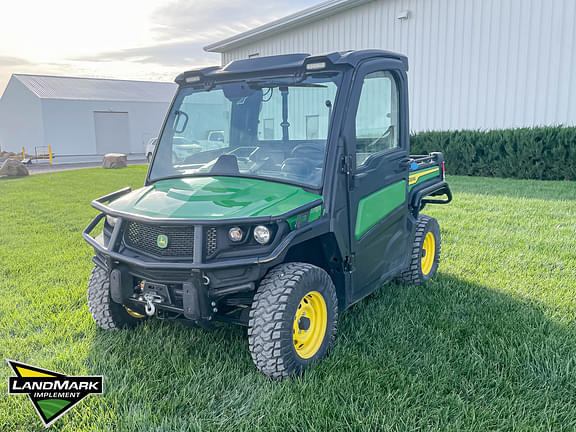 Image of John Deere XUV 835M Primary image