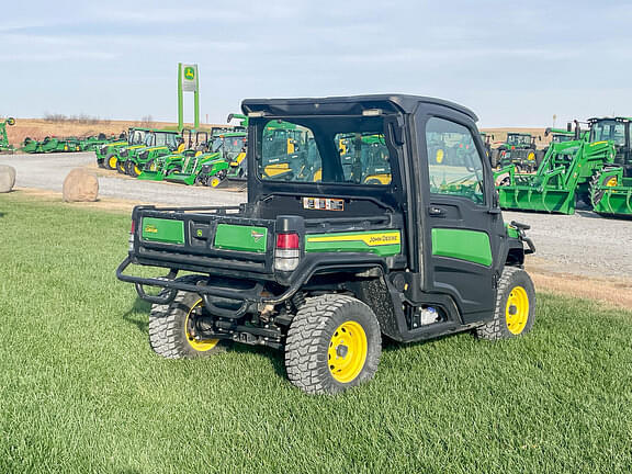 Image of John Deere XUV 835M equipment image 4