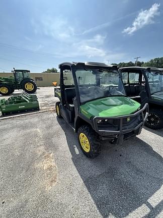 Image of John Deere XUV 835M equipment image 2
