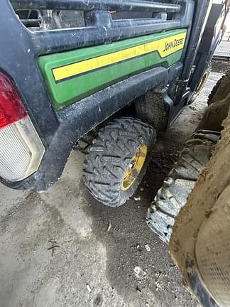 Image of John Deere XUV 835M equipment image 4