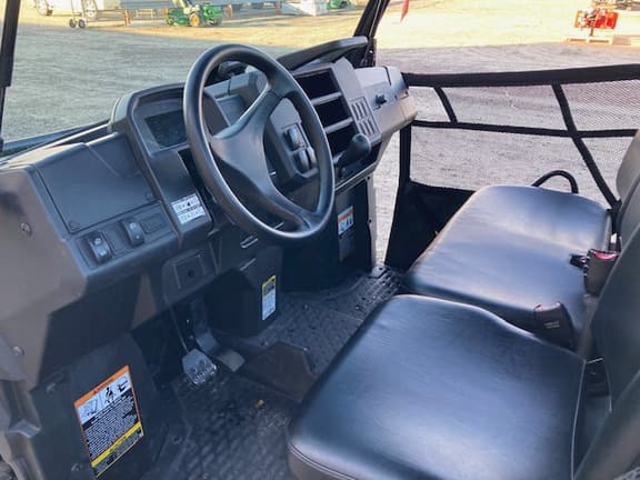 Image of John Deere XUV 835M equipment image 4