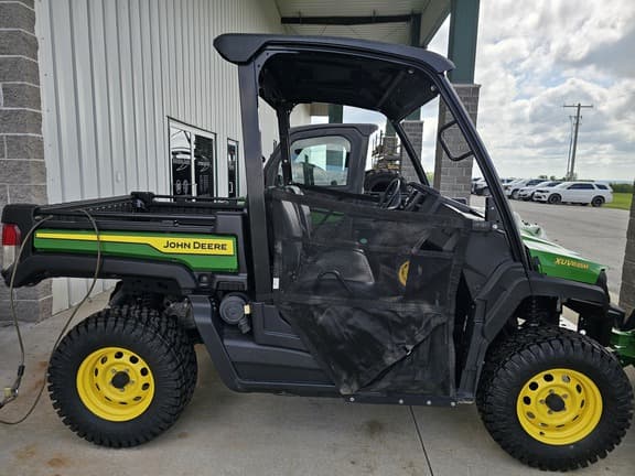 Image of John Deere XUV 835M equipment image 4