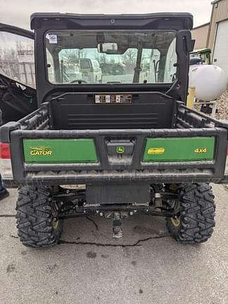 Image of John Deere XUV 835M equipment image 3