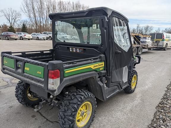 Image of John Deere XUV 835M equipment image 4