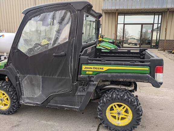 Image of John Deere XUV 835M equipment image 2