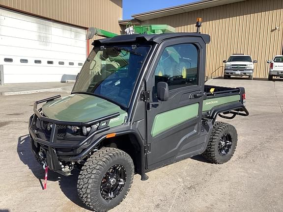 Image of John Deere XUV 835M Primary image