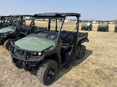 Image of John Deere XUV 835M equipment image 2