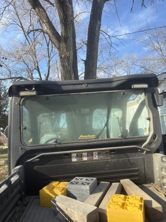 Image of John Deere XUV 835M equipment image 3