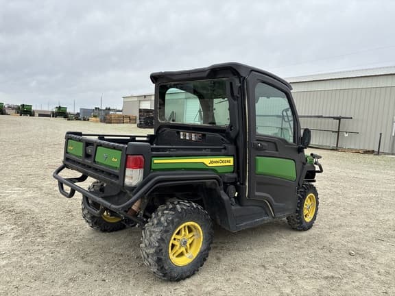 Image of John Deere XUV 835M equipment image 2