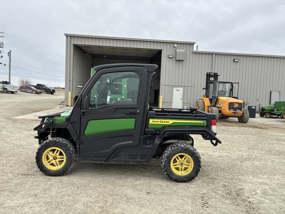 Image of John Deere XUV 835M equipment image 4