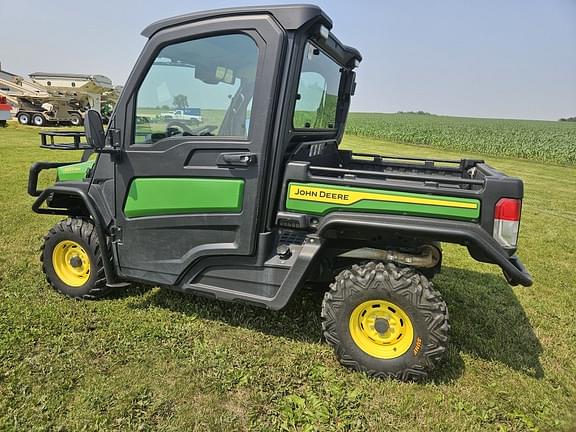 Image of John Deere XUV 835M equipment image 2
