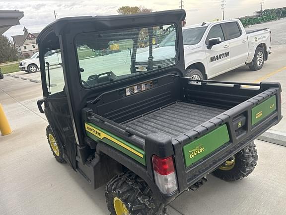 Image of John Deere XUV 835M equipment image 2