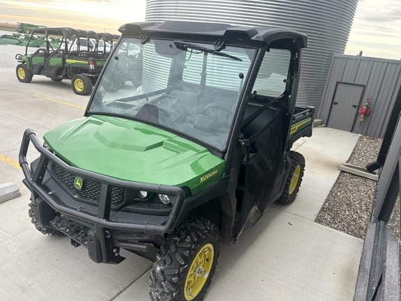 2023 John Deere XUV 835M Equipment Image0