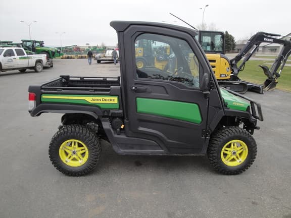Image of John Deere XUV 835M equipment image 4