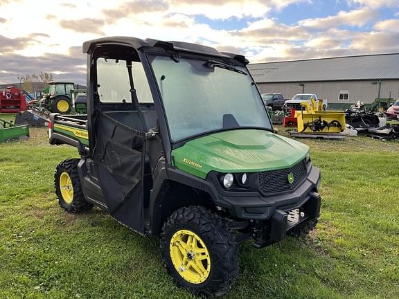 Image of John Deere XUV 835M Image 0