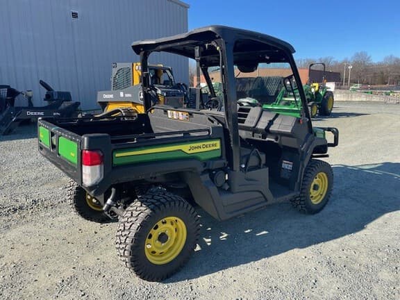 Image of John Deere XUV 835M equipment image 4