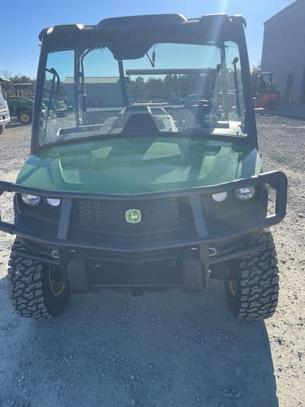Image of John Deere XUV 835M equipment image 2