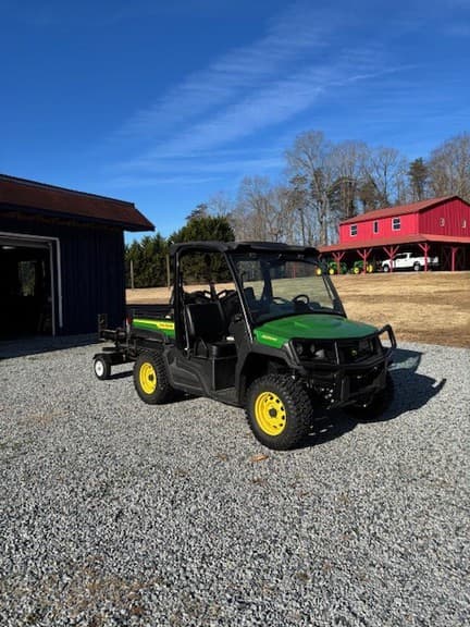 Image of John Deere XUV 835M Image 1