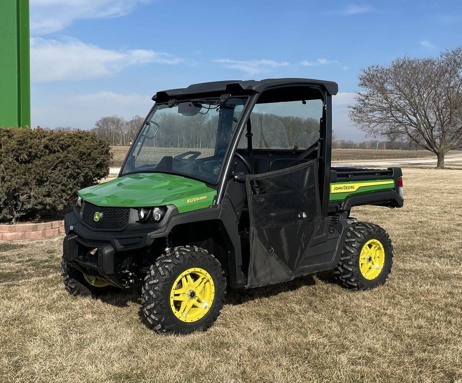 Main image John Deere XUV 835M