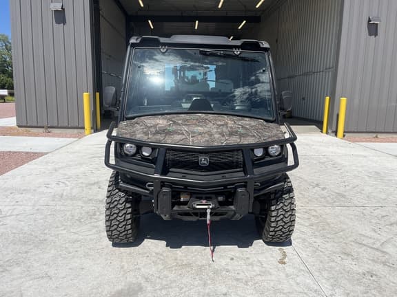 Image of John Deere XUV 835M equipment image 1