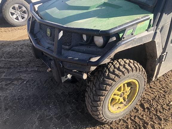 Image of John Deere XUV 835M equipment image 4