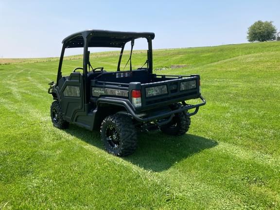 Image of John Deere XUV 835M equipment image 4