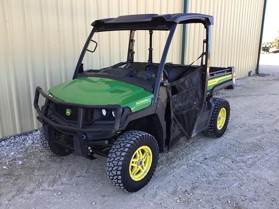 Image of John Deere XUV 835M equipment image 1