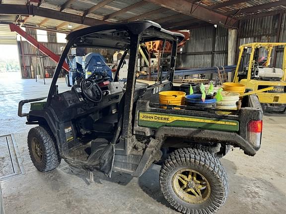 Image of John Deere XUV 835M equipment image 3