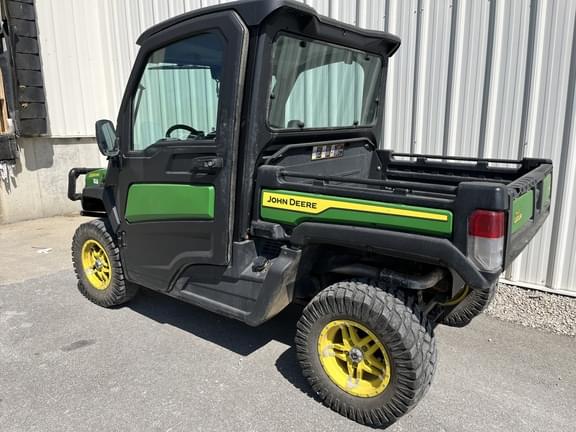 Image of John Deere XUV 835M equipment image 2