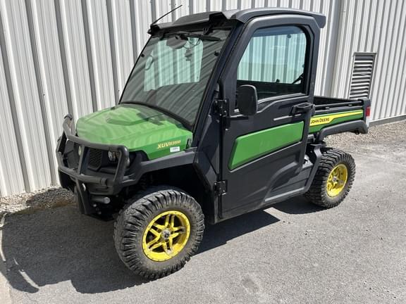 Image of John Deere XUV 835M Primary image