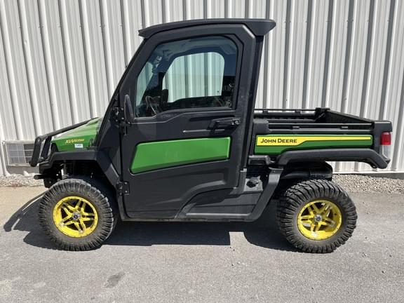 Image of John Deere XUV 835M equipment image 1