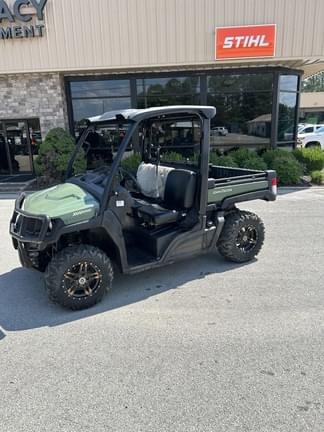 Image of John Deere XUV 835M equipment image 2