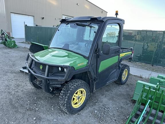 Image of John Deere XUV 835M equipment image 1