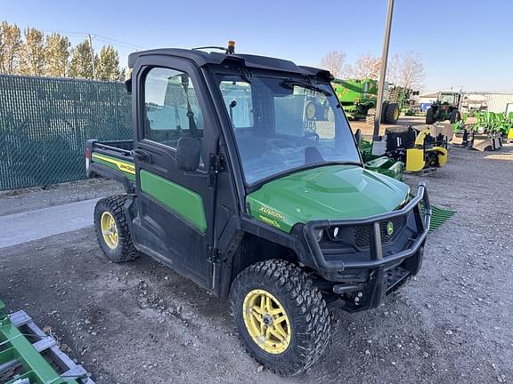 Image of John Deere XUV 835M Primary image