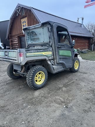 Image of John Deere XUV 835M equipment image 3