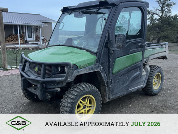 2023 John Deere XUV 835M Equipment Image0
