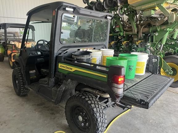 Image of John Deere XUV 835M equipment image 1