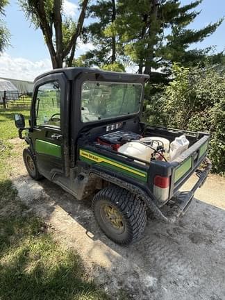 Image of John Deere XUV 835M equipment image 1