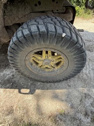 Image of John Deere XUV 835M equipment image 4