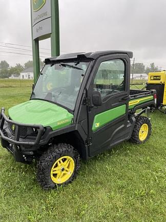 Image of John Deere XUV 835M Primary image