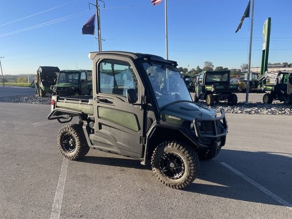 Main image John Deere XUV 835M