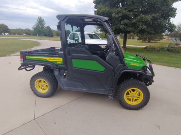 Image of John Deere XUV 835M equipment image 2