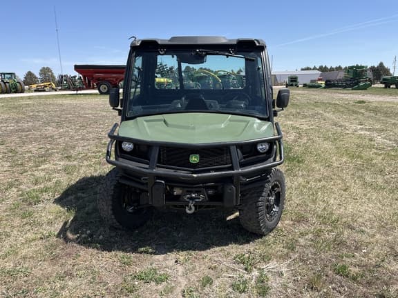 Image of John Deere XUV 835M equipment image 1