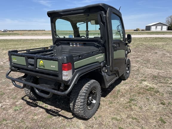 Image of John Deere XUV 835M equipment image 3