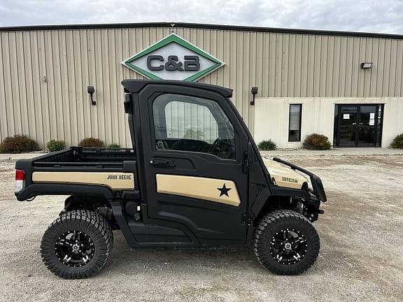 Image of John Deere XUV 835M Honor Edition Primary image