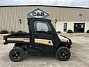 2023 John Deere XUV 835M Honor Edition Image