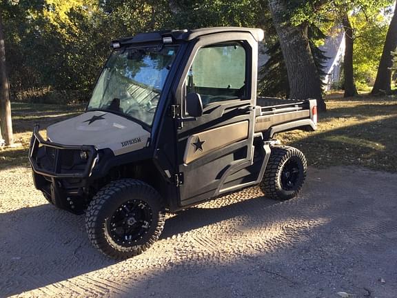 Image of John Deere XUV 835M equipment image 4