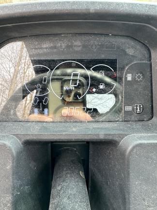 Image of John Deere XUV 835M equipment image 4