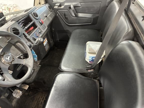 Image of John Deere XUV 835M Honor Edition equipment image 3